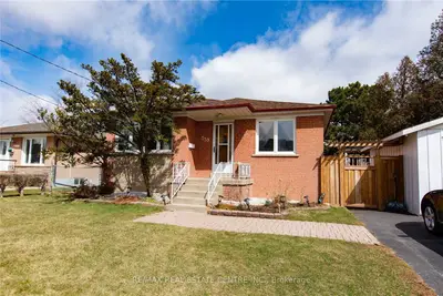 539 Weynway Court, Oakville, On L6l 4g8