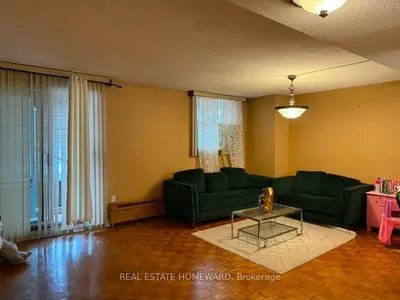 235 Grandravine Drive 104, Toronto W05, On M3n 1j2