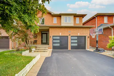 2181 Stratus Drive, Oakville, On L6m 4w5