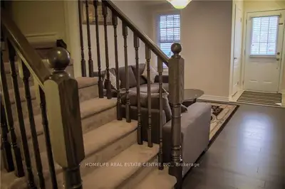 45 Lothbury Drive, Brampton, On L7a 4g6