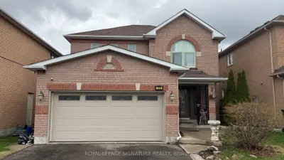874 Mantle Crescent, Mississauga, On L5v 2g4