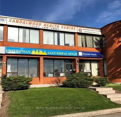 750 Oakdale Road 58, Toronto W05, ON M3M 2Z4
