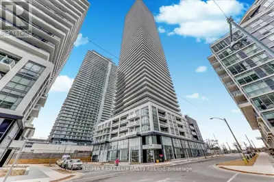 70 Annie Craig Drive 2604, Toronto W06, On M8v 0g2