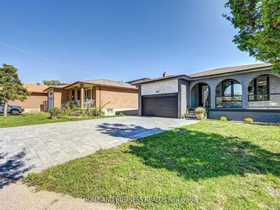 470 Louis Drive Middle, Mississauga, ON L5B 2J6