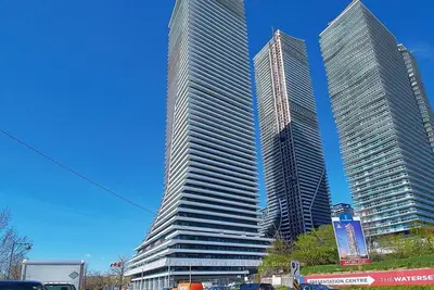 30 Shore Breeze Drive 1113, Toronto W06, On M8v 0j1