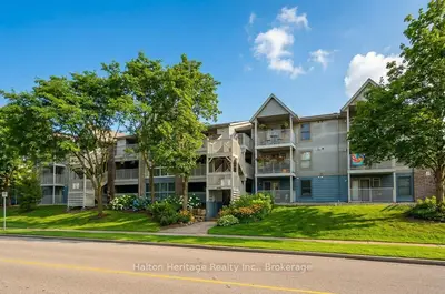 2010 Cleaver Avenue 224, Burlington, On L7m 4c1