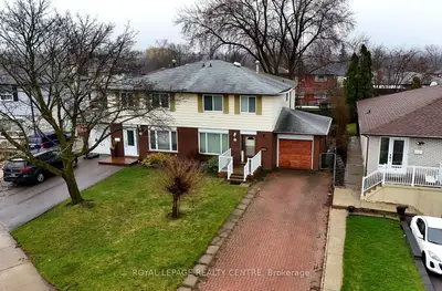 3390 Frobex Court, Mississauga, On L5c 2b5