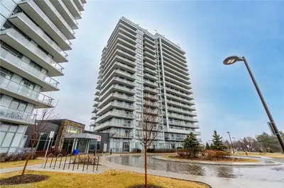 4699 Glen Erin Drive 408, Mississauga, On L5n 3l3
