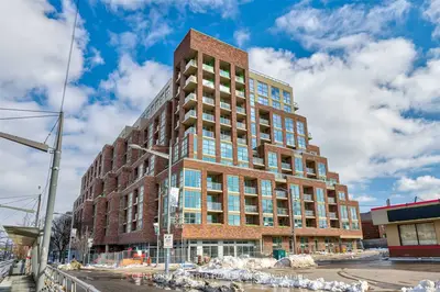1787 St. Clair Avenue W 330, Toronto W03, ON M6N 0B7