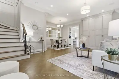 5290 Roadside Way, Mississauga, ON L5M 0H9