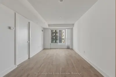 7 Mabelle Avenue 2806, Toronto W08, On M5t 0c9