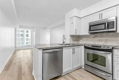 215 Sherway Gardens Road 1106, Toronto W08, On M9c 0a5