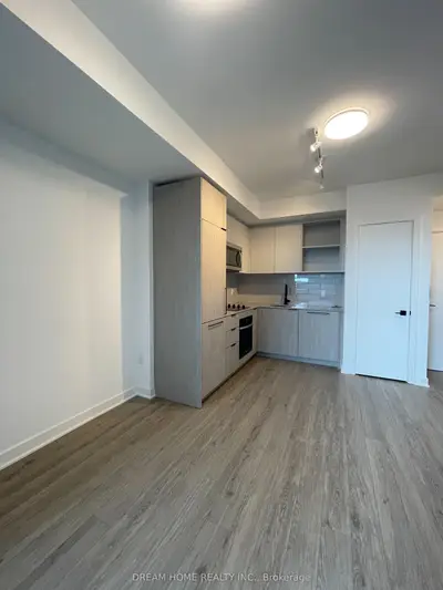 1185 Dupont Street 503, Toronto W02, On M6h 0g5