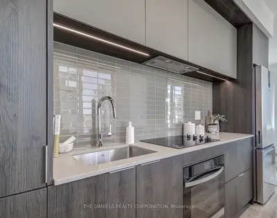 395 Square One Drive 3206, Mississauga, On L5b 0p6