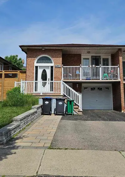 4011 Bishopstoke Lane, Mississauga, ON L4Z 1H9
