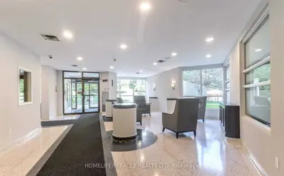 12 Laurelcrest Street 902, Brampton, On L6s 5y4
