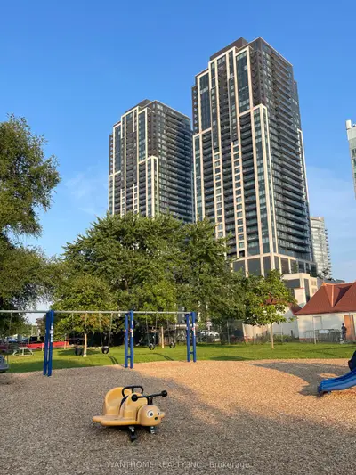 1926 Lake Shore Boulevard W 3706, Toronto W01, On M6s 1a1
