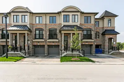 1094 Beachcomber Road, Mississauga, On L5g 0b1