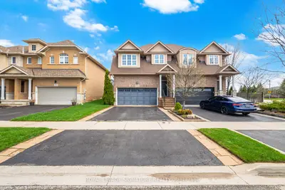 2386 Stone Glen Crescent, Oakville, On L6m 0c7