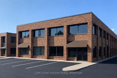 478 Morden Road 204, Oakville, ON L6K 3W4