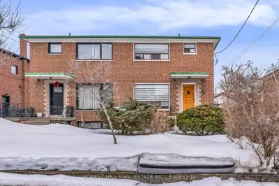 5 Woodenhill Court Bsmt, Toronto W03, On M6m 1k8