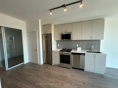 1005 Dundas Street E 333, Oakville, On L6h 7e8