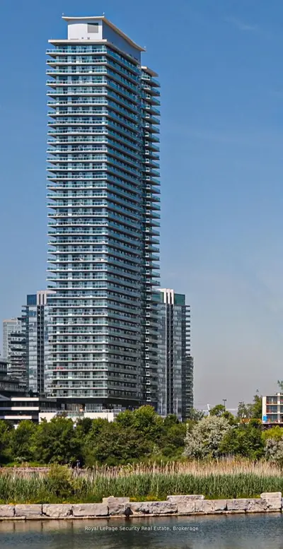 33 Shore Breeze Drive 3206, Toronto W06, On M8v 0g1