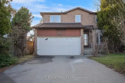 1335 Quinpool Court, Mississauga, On L5c 4j3