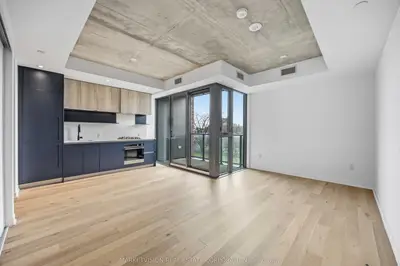 2625 Dundas Street W 308, Toronto W02, On M6p 1x9