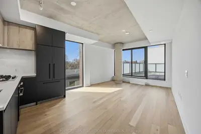 2625 Dundas Street W 317, Toronto W02, On M6p 0c5