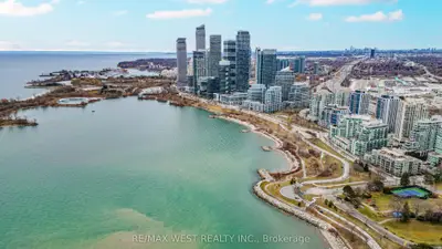5 Marine Parade Drive 319, Toronto W06, On M8v 4b4