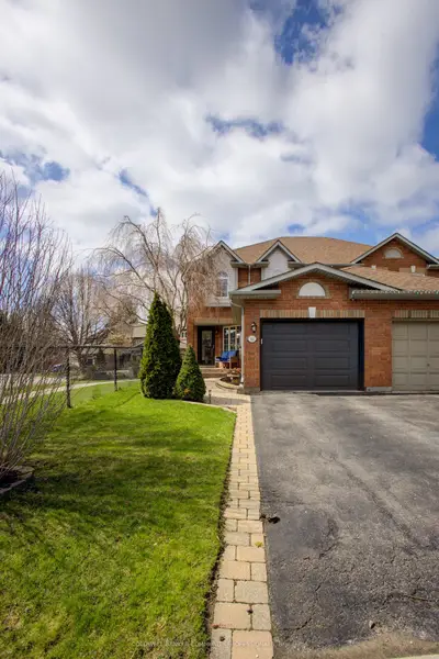 32 Mcclure Court, Halton Hills, On L7g 5x6