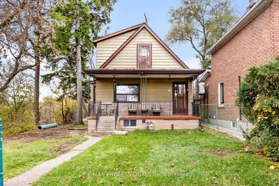 16 Cliff Street, Toronto W03, On M6n 4l6