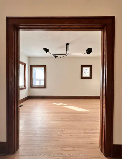 32 Alhambra Avenue, Toronto W01, On M6r 2s5