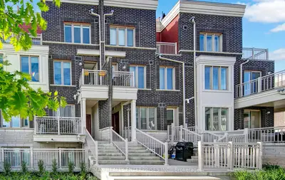 90 Eastwood Park Gardens 20, Toronto W06, On M8w 0b2