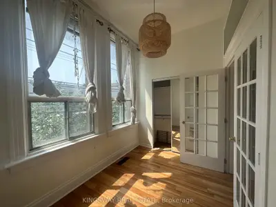 1504 Queen Street W 2a, Toronto W01, On M6r 1a4