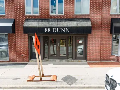 88 Dunn Street 102, Oakville, On L6j 3c7