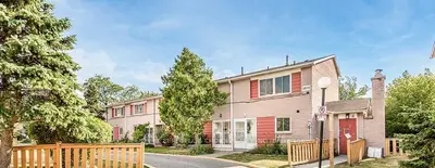 2014 Martin Grove Road 56, Toronto W10, On M9v 4a3