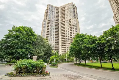 35 Kingsbridge Garden Circle 1505, Mississauga, On L5r 1b8