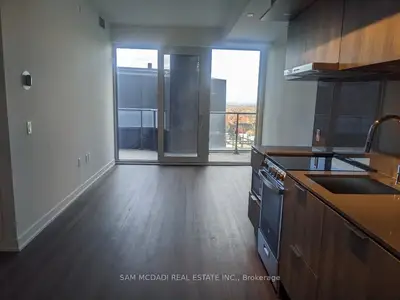448 Burnhamthorpe Road W 807, Mississauga, On L5b 3m6