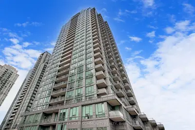 3525 Kariya Drive 316, Mississauga, On L5b 0c2