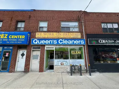 763 The Queensway Avenue, Toronto W07, On M8z 1n1