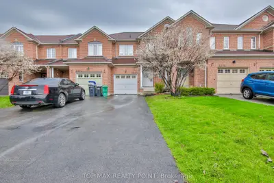 3376 Angel Pass Drive, Mississauga, On L5m 7k5