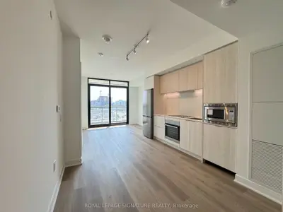 86 Dundas Street E 623, Mississauga, On L5a 1w4