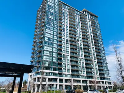 349 Rathburn Road W 301, Mississauga, On L5b 0k6