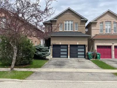 4777 Glasshill Grove, Mississauga, On L5m 7r6