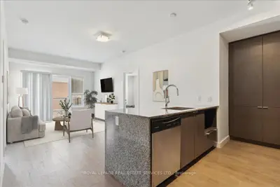 5035 Harvard Road 411, Mississauga, On L5m 0w7