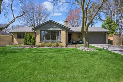 1613 Wembury Road, Mississauga, On L5j 2l8
