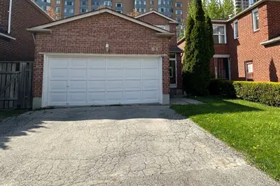 303 Riel Drive, Mississauga, On L5b 3k1