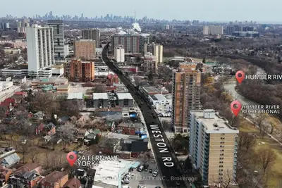 2a Fern Avenue, Toronto W04, On M9n 1m1